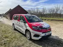 Toyota Proace Verso (Diesel). Korrelierte NEFZ-Werte
Verbr komb 
5.1 l/100 km
CO2 komb 
128 g/km
WLTP-Werte
Verbr komb WLTP 
6.5 - 6.4 l/100 km
CO2 komb WLTP 
169 g/km
Aufnahme: 3. April 2021.