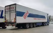 =MB-Sattelzug von KEMPEN-Transport rastet im März 2021 an der A 7