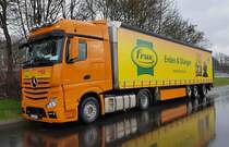 =MB-Sattelzug der Firma  frux  rastet im März 2021 an der A 7