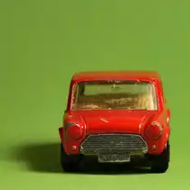 AUSTIN - MINI COOPER S RACING N 29 1970, Matchbox mit gebrauchsspuren. Tabletop Fotografie im Dez. 2020