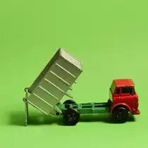 GMC Tipper Truck, Matchbox mit gebrauchsspuren. Tabletop Fotografie im Dez. 2020