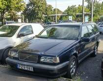 Volvo 850 Estate, fotografiert in September, 2020.