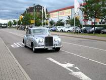 Dieser Rolce Royce Silver Cloud II glitt fast ger�uschlos an den Zuschauern vorr�ber, Chemnitz 24.07.07