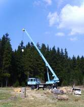Ein ADK 125 auf einem Holzplatz mitten im Wald bei Muldenberg im Vogtland. Nicht mehr zugelassen aber offensichtlich funktionst�chtig, k�nnte er dem Holzmichl geh�ren.
