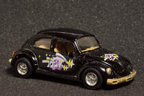 VW Käfer 1303, Welly, stark bespielt. Tabletop Fotografie 26.04.21