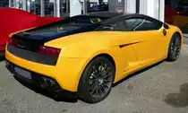 Lamborghini Gallardo LP560-4, der italienische Sportwagen wurde von 2003-13 gebaut, Ansicht von rechts hinten, März 2021