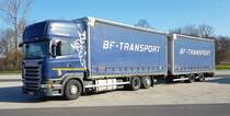 =Scania-Hängerzug von BF-Transport steht auf einem Rastplatz an der A 7, 03-2021