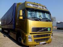  Der Goldene  FH-480 aus der Trkei verbringt die Osterfeiertage am Messegelnde in Ried i.I.; 090413