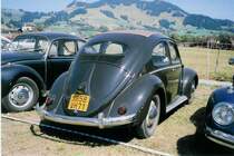 VW-Kfer 9858 VH 71 am Kfer-Treffen in Chteau-d'Oex