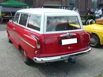 Heckansicht einer Borgward Isabella Combi. Oldtimertreffen an der  Alten Dreherei  in Mülheim an der Ruhr am 19.06. und 20.06.2021.