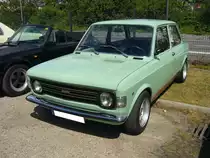 Hinter der Modellbezeichnung 128 verbirgt sich eine umfangreiche Typenreihe mit Karosserien als zwei- oder viertürige Limousine, Kombiwagen und Coupe. Das 1969 vorgestellte Modell war von Anfang an mit zwei Vierzylinderreihenmotoren mit 1.1l und 1.3l Hubraum lieferbar. Des weiteren war es der erste Fiat mit Frontantrieb. Die abgelichtete Limousine ist ein Modell der ersten Serie, wie es von 1971 bis 1974 von den Bändern lief. Oldtimertreffen an der  Alten Dreherei  in Mülheim an der Ruhr am 19.06.2021 und 20.06.2021.