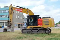 Hersteller+ Typ?, ein Raupenbagger der Fa. Hagedorn GmbH am 25.06.21 Berlin Hohenschönhausen.