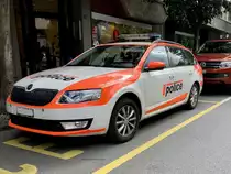 Škoda Superb der Polizei Wallis am 30.6.21 in Visp.