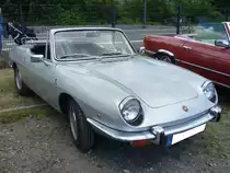 Fiat 850 Sport Spider, gebaut von 1968 bis 1972. Der 850´er Sport Spider basierte auf dem bereits 1965 vorgestellten 850 Spider. Der im Heck verbaute, wassergekühlte Vierzylinderreihenmotor leistet aus einem Hubraum von 903 cm³ 52 PS. Der Wagen ist im Farbton grigio chiaro lackiert. Oldtimertreffen an der  Alten Dreherei  in Mülheim an der Ruhr am 19.06.2021 und 20.06.2021.