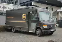 =MB Vario von UPS in Hünfeld bei leichtem Schneetreiben im April 2021
