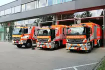 Berufsfeuerwehr Frankfurt am Main Mercedes Benz Actros Rüstwagen und Axor Rüstwagen Schiene 1+2 am 03.07.21 in Frankfurt an der BLW1