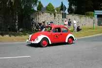 VW Käfer Feuerwehrauto am 04.07.21 bei einer Oldtimer Parade zum Jubiläum 75 Jahre Kreisfeuerwehrverband Gießen in Lich (Hessen)