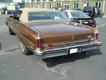 Heckansicht eines Oldsmobile 98 Luxury aus dem Jahr 1974. Oldtimertreffen an Mo´s Bikertreff in Krefeld am 27.06.2021.