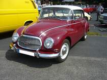 DKW Auto Union 1000 S Coupe, gebaut von 1959 bis 1963. Das gezeigte 1000S Coupe stammt aus dem Jahr 1960. Beim 1000 bzw. 1000 S handelt es sich im Grunde um einen DKW 3=6 mit einem, auf 980 cm³ aufgebohrten Motor, der dann 50 PS leistet. Oldtimertreffen an Mo´s Bikertreff in Krefeld am 27.06.2021.