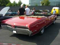 Heckansicht eines Buick LeSabre Custom Convertible von 1970. Oldtimertreffen an Mo´s Bikertreff in Krefeld am 27.06.2021.