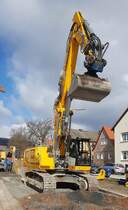 =Liebherr 946 von FEICKERT-Bau, eingesetzt auf einer Baustelle in Langenleiten im April 2021