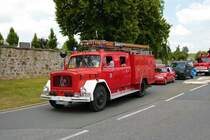 Magirus Deutz Löschfahrzeug am 04.07.21 bei einer Oldtimer Parade zum Jubiläum 75 Jahre Kreisfeuerwehrverband Gießen in Lich (Hessen)