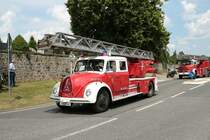 Magirus Deutz Drehleiter am 04.07.21 bei einer Oldtimer Parade zum Jubiläum 75 Jahre Kreisfeuerwehrverband Gießen in Lich (Hessen)
