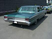 Rückansicht eines Dodge Polara Fourdoor Sedan aus dem Jahr 1965. Oldtimertreffen an Mo´s Bikertreff in Krefeld am 27.06.2021.