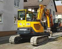 =Yanmar Vio 80 von FEICKERT-Bau, eingesetzt auf einer Baustelle in Langenleiten im April 2021