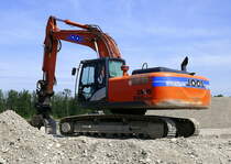 Hitachi ZAXIS 250LCN, Raupenbagger mit 180PS, gebaut bis 2015, Juni 2021