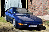 Porsche 944, am 20.03.2021 in einer Hofauffahrt bei Stolberg (Rheinland)