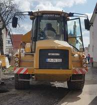 =Hydrema 922 von FEICKERT-Bau beim Abtransport von Baggeraushub auf einer Baustelle in Langenleiten im April 2021