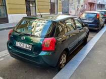 Rückansicht: Toyota Corolla E120 in der Farbe Green Mica. Foto: 10.2020.