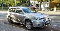 Mitsubishi Outlander Mk1 gesehen in Oktober 2020.