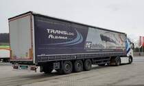 =Scania-Sattelzug von TRANSLOG aus Albanien rastet im April 2021 auf dem Rasthof Fulda-Nord
