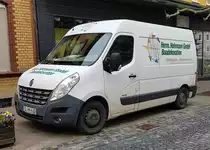 =Renault Master von Baudekoration HOHMANN steht im April 2021 in Hünfeld