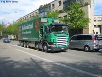 Scania R470 10x4*6 von Baumgartner+Sohn AG mit Hackschnitzel Container f�r Holzpelletsheizungen am 20.4.09 in Winterthur bei der Theaterstrasse.