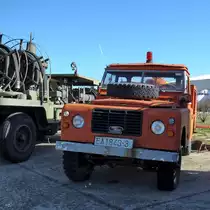 Ein altes Flughafenfeuerwehrfahrzeug von Land Rover ist im Museo del Aire ausgestellt. (Cuatro Vientos, Dezember 2010)