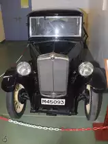 Ein Morris Minor ist Teil der Ausstellung im Museo del Aire. (Cuatro Vientos, Dezember 2010)