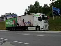 VOLVO-460. im Einsatz für eine Möbelhauskette; 210717