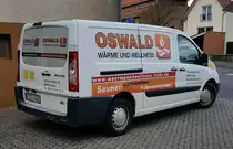=Fiat Scudo der Firma OSWALD steht im Mai 2021 auf einer Baustelle in Petersberg