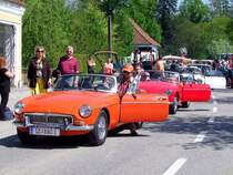 Alles einsteigen, los geht´s die Oldtimerrundfahrt in St.Martin/Innkreis; 090419