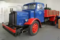 Anfang März 2016 konnte ich diesen Tatra 27 mit Holzvergaser aus dem Jahr 1943 im Technikmuseum  Hugo Junkers  in Dessau ablichten.