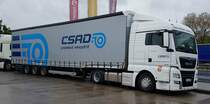 =MAN TGX-Sattelzug von CSAD rastet auf der Rastanlage Bruchsal, Mai 2021