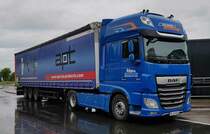 =DAF XF-Sattelzug von HILGERS-Transport rastet im Mai 2021 an der A 5