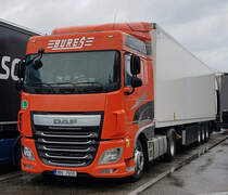 =DAF XF-Sattelzug von BURES rastet im Mai 2021 an der A 5
