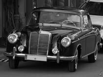 Ein Mercedes-Benz 220 Cabrio (?) war Anfang Juli 2017 in Hohenschwangau zu sehen.