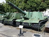 ISU 152 mit Geschütz des Kalibers 152,4 mm, Zwölfzylinder Dieselmotor, 520 PS, Museum Oreza Polskiego w Kołobrzegu Kolobrzeg / Kolberg (01.08.2021)