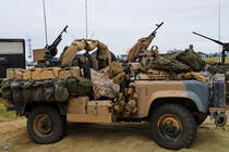 Ein Land Rover Defender als SAS-Fahrzeug Mitte Juli 2017 in Fairford.