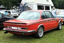 Heckansicht eines BMW E9 3.0 CSL. Oldtimertreffen an der Dreieckswiese in Duisburg am 01.08.2021.